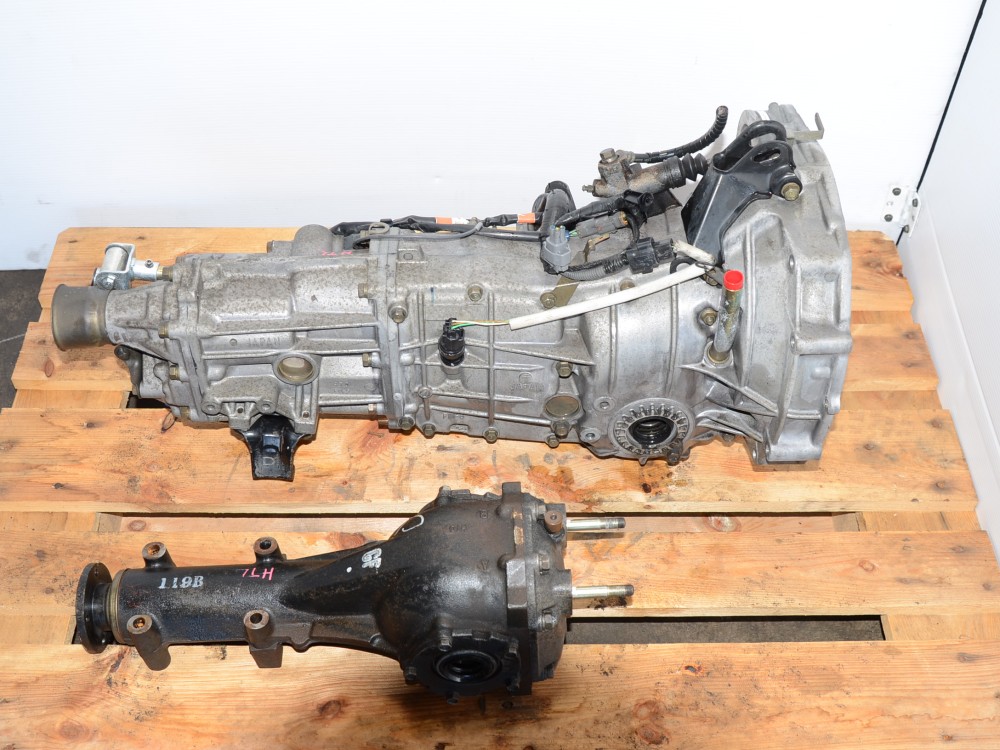 2002-2005 JDM SUBARU WRX 5 SPEED MANUAL TRANSMISSION WITH REAR DIFF INCLUDED